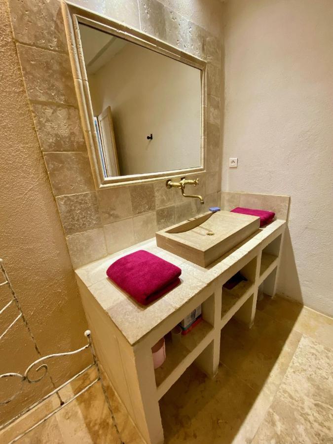 Apartament Notre Dame Des Anges Lurs Zewnętrze zdjęcie