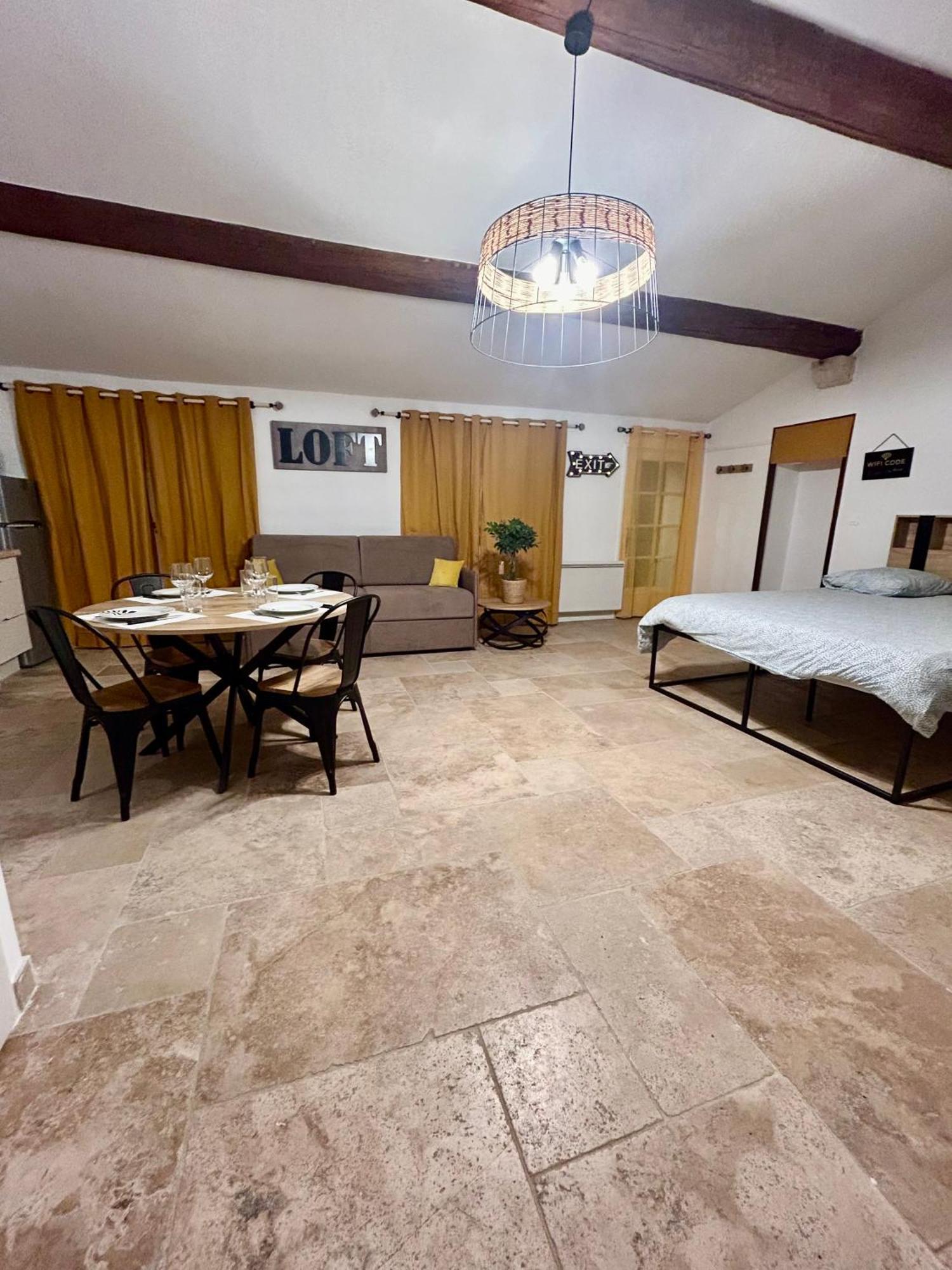 Apartament Notre Dame Des Anges Lurs Zewnętrze zdjęcie