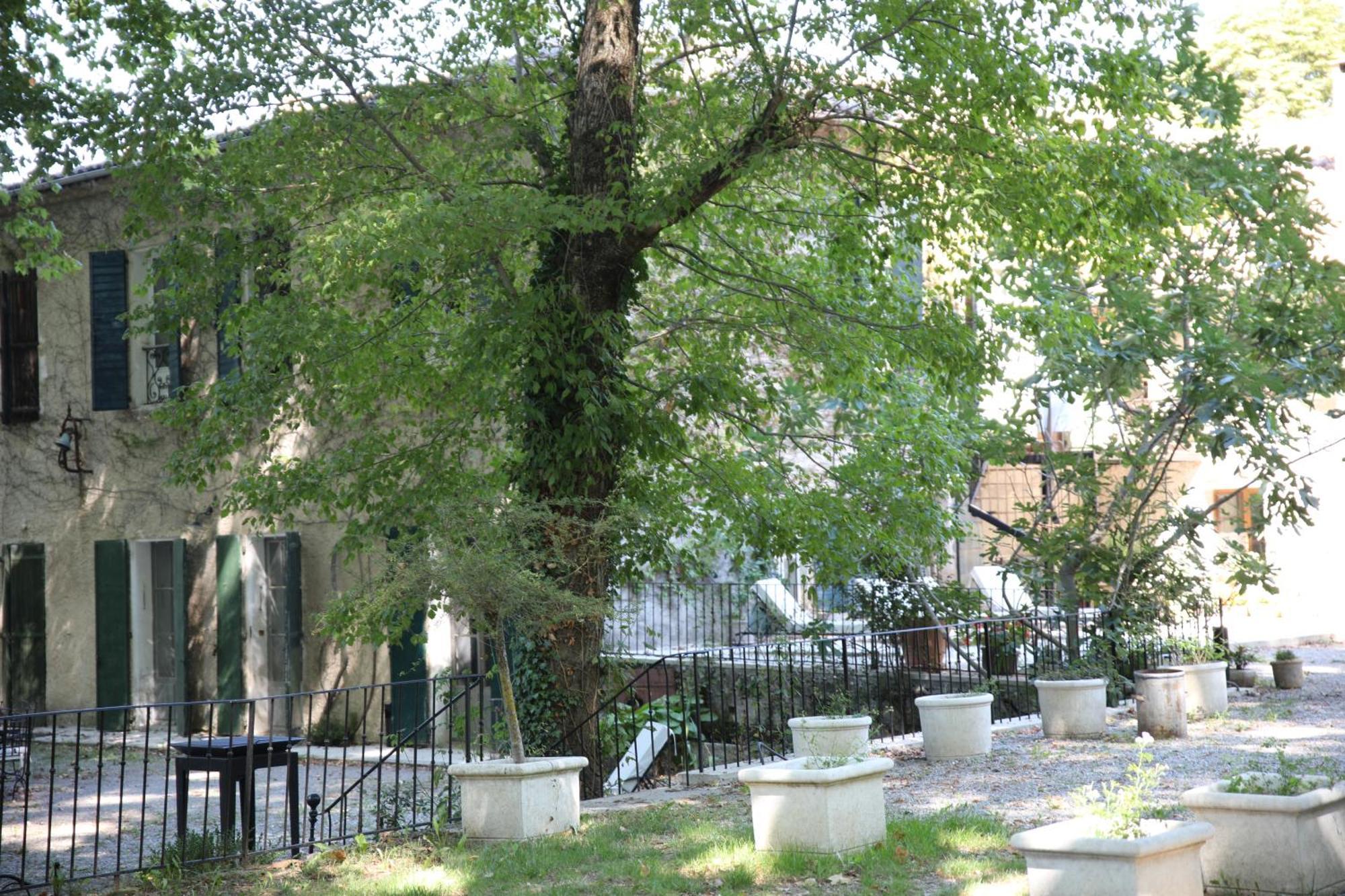 Apartament Notre Dame Des Anges Lurs Zewnętrze zdjęcie