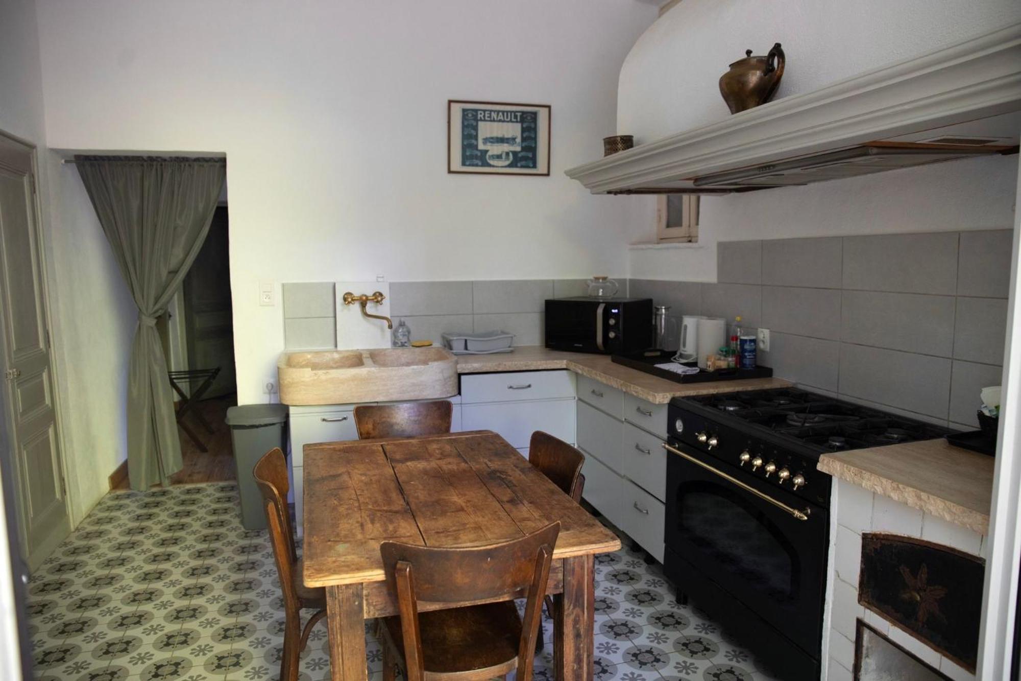 Apartament Notre Dame Des Anges Lurs Zewnętrze zdjęcie
