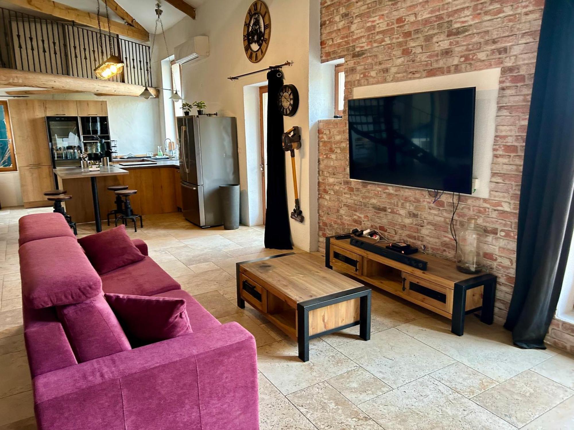 Apartament Notre Dame Des Anges Lurs Zewnętrze zdjęcie