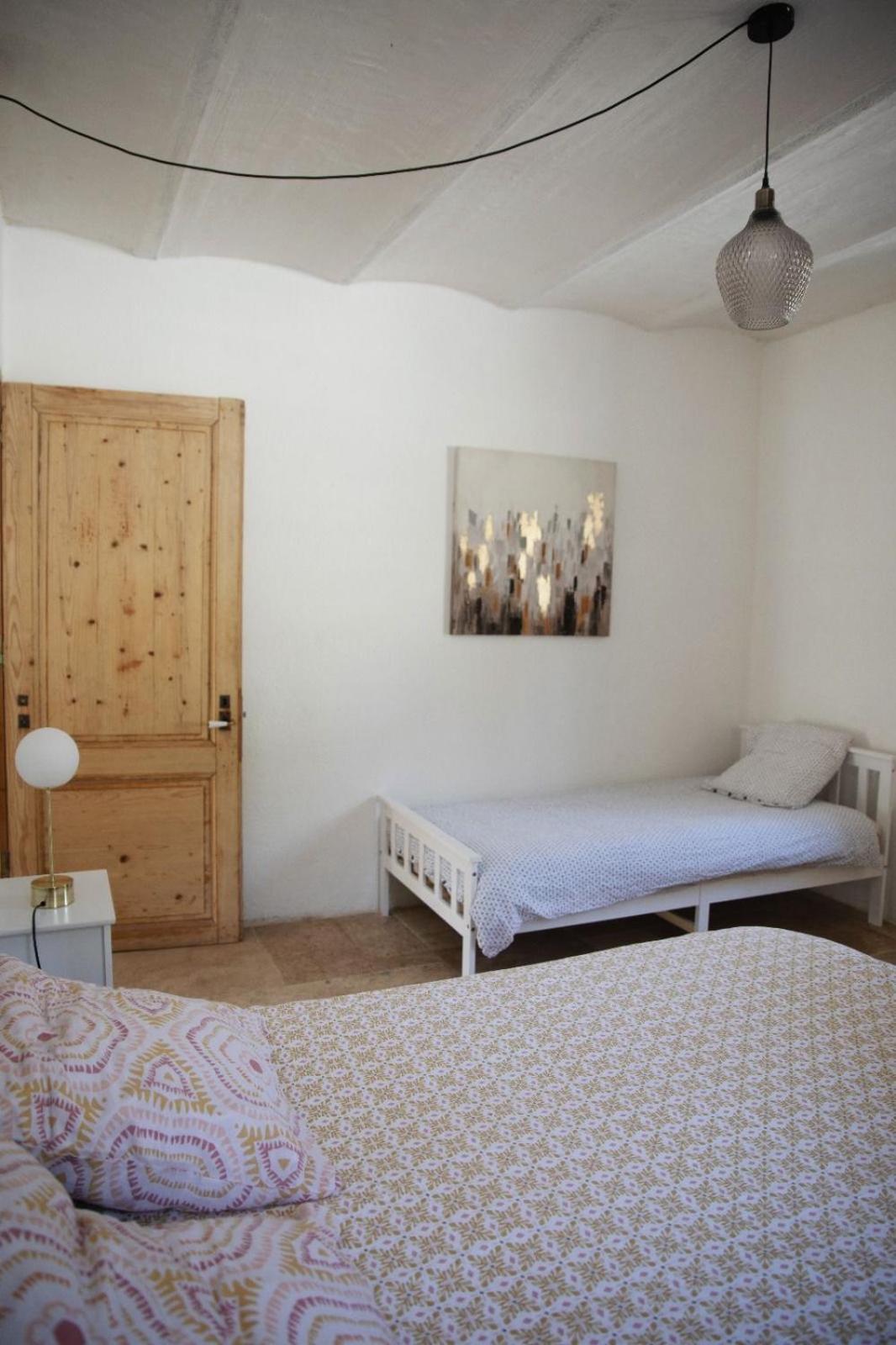 Apartament Notre Dame Des Anges Lurs Zewnętrze zdjęcie