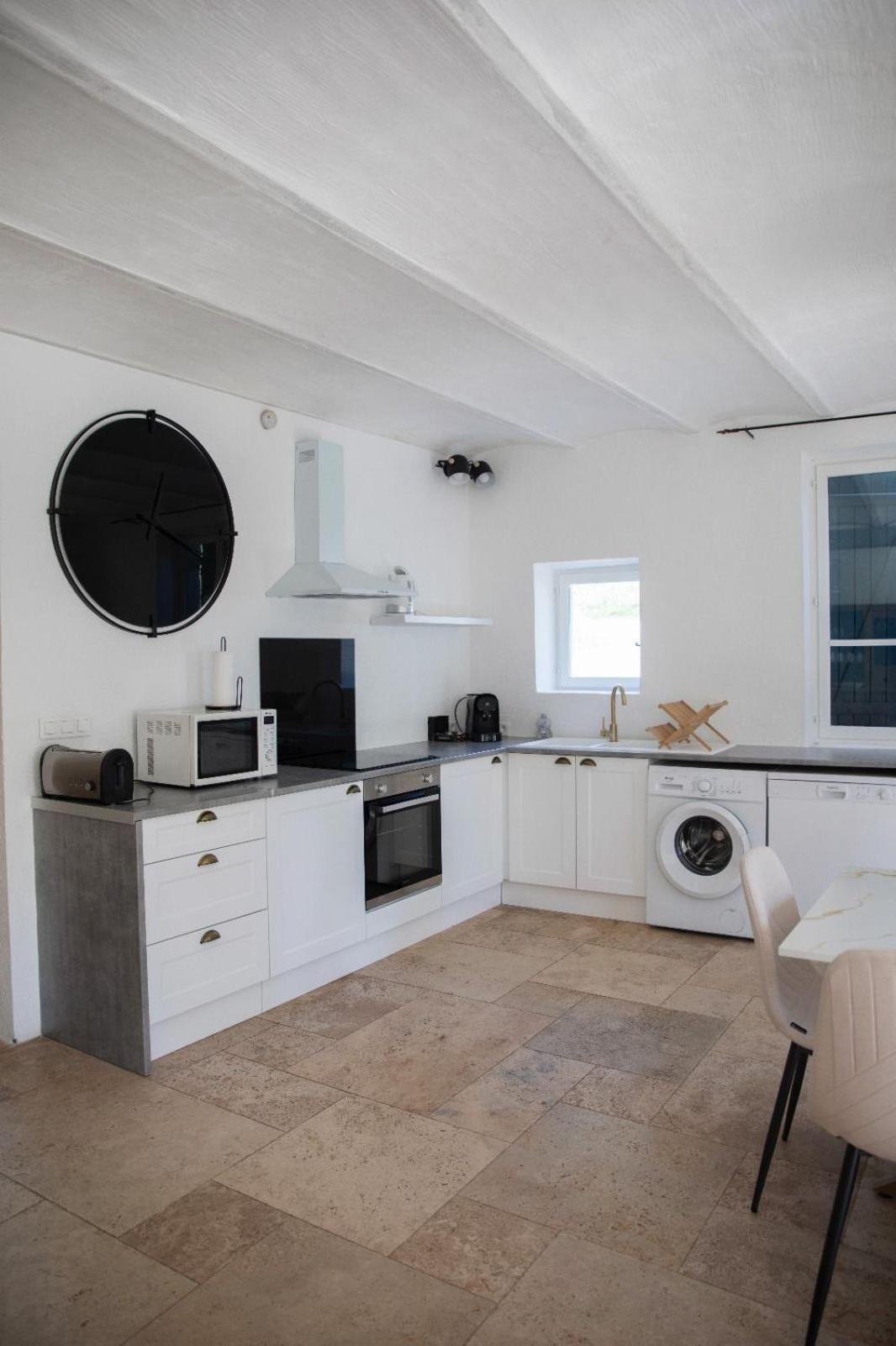 Apartament Notre Dame Des Anges Lurs Zewnętrze zdjęcie
